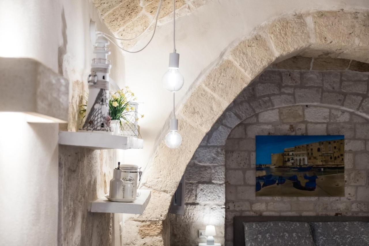 Dimore Del Borgo Antico - Il Sottano Monopoli Exterior foto